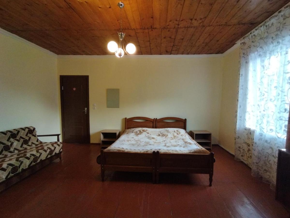 Guest House Katia Mestia Exteriér fotografie