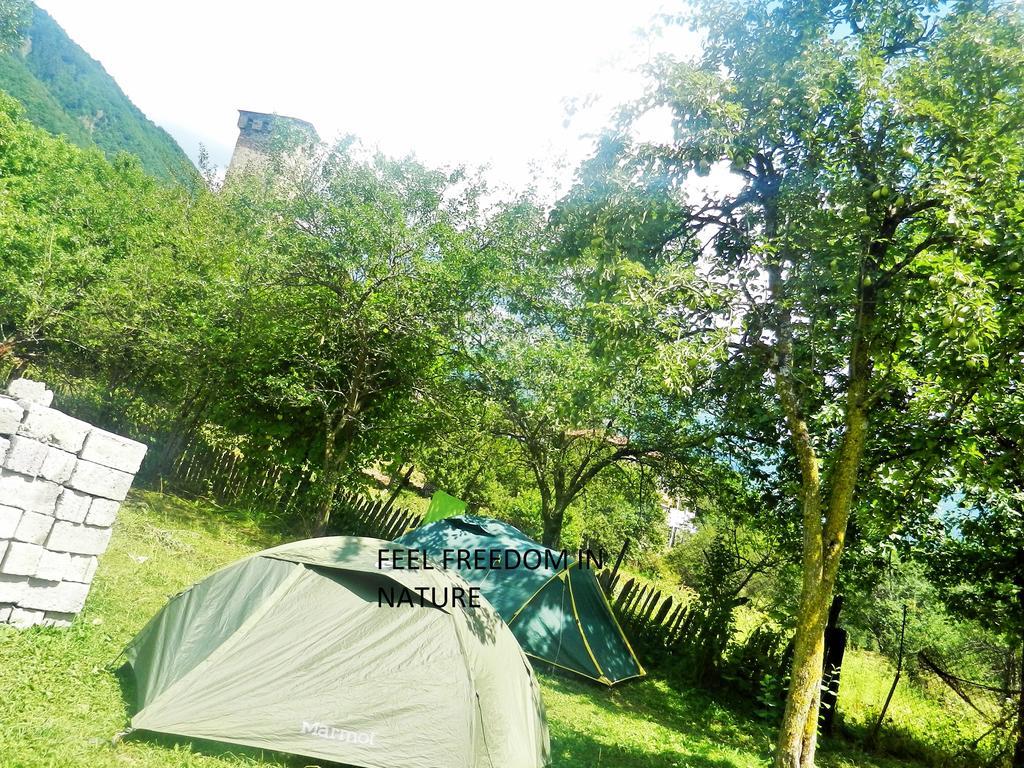 Guest House Katia Mestia Exteriér fotografie
